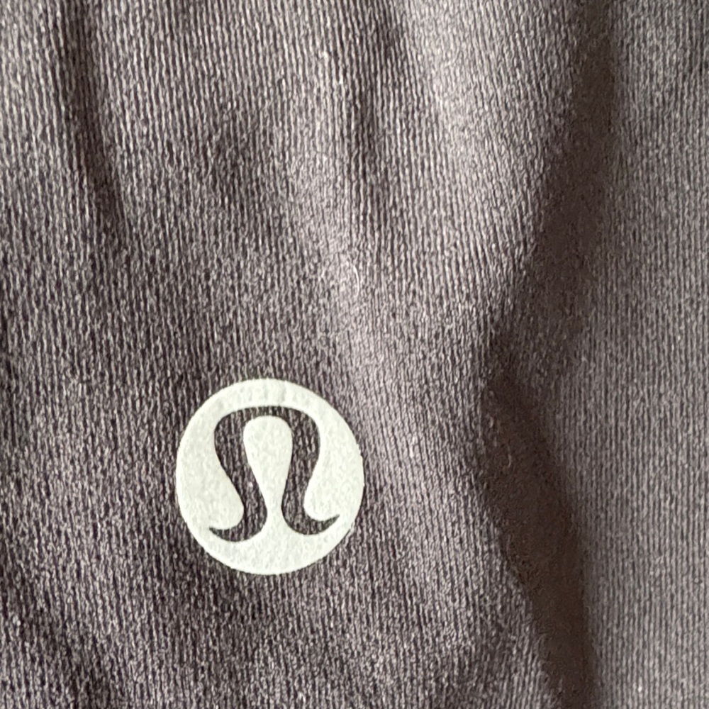lululemon athletica Classic Black tank top size 18 built in bra Camisole - Picture 3 of 5